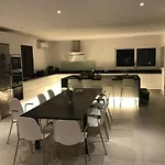 Villa Luxury With Heated Pool For 12 To 14 People *