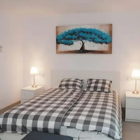 Villa Luxury With Heated Pool For 12 To 14 People *