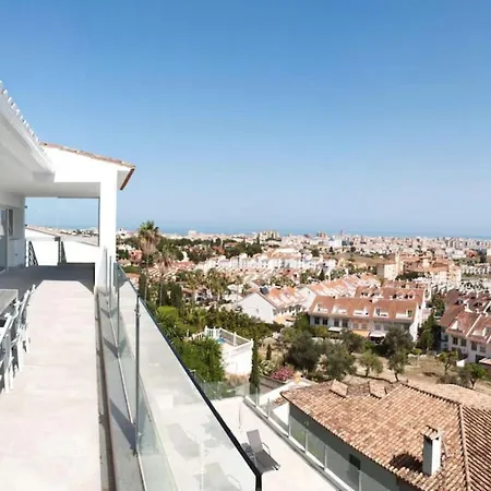 Villa Luxury With Heated Pool For 12 To 14 People