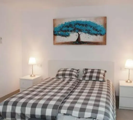 Villa Luxury With Heated Pool For 12 To 14 People *