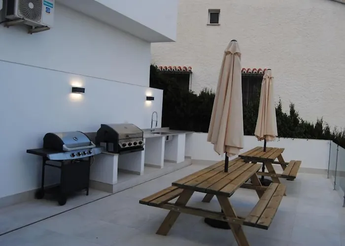 Luxury With Heated Pool For 12 To 14 People * Fuengirola