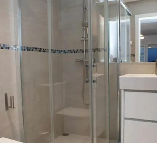 Luxury With Heated Pool For 12 To 14 People