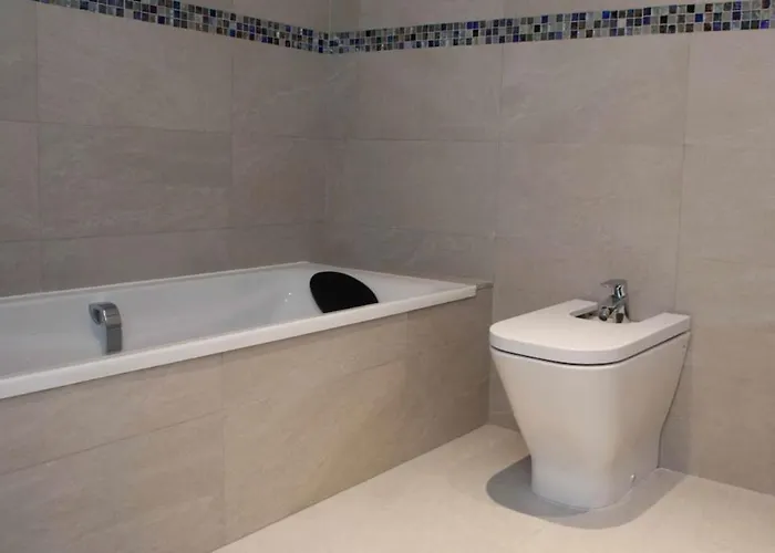 Luxury With Heated Pool For 12 To 14 People Villa *