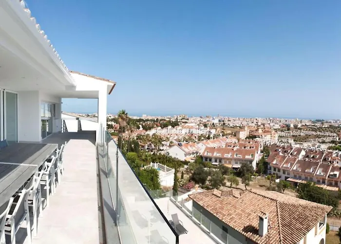 Villa Luxury With Heated Pool For 12 To 14 People