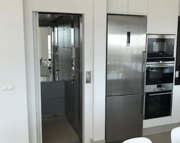 فيلة Luxury With Heated Pool For 12 To 14 People فوينخيرولا