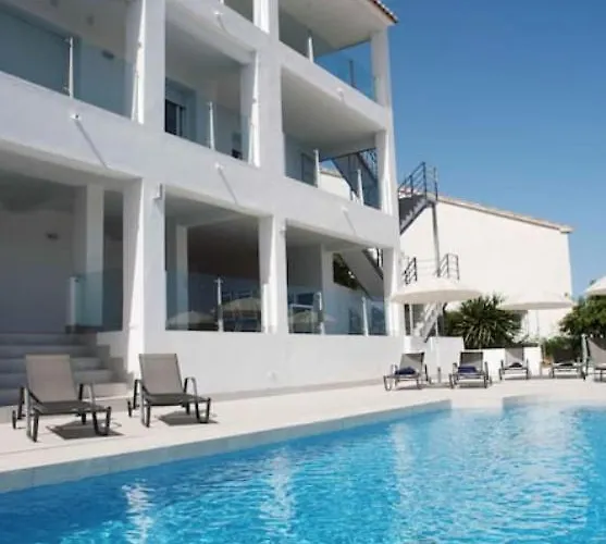 فيلة Luxury With Heated Pool For 12 To 14 People