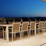 Luxury With Heated Pool For 12 To 14 People Villa *